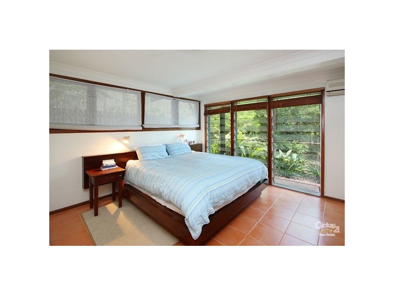 9 Aldergrove Street, Chapel Hill QLD 4069