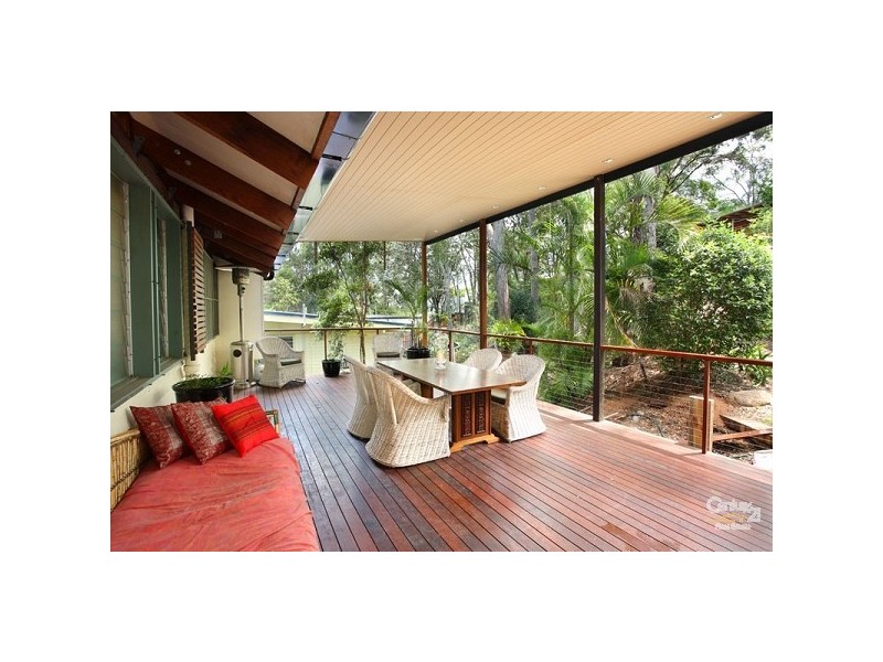 9 Aldergrove Street, Chapel Hill QLD 4069