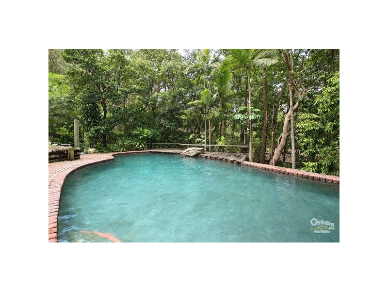 9 Aldergrove Street, Chapel Hill QLD 4069