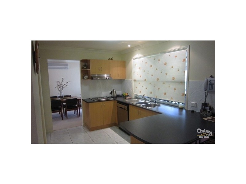 9 Allard Close, Bellbowrie QLD 4070