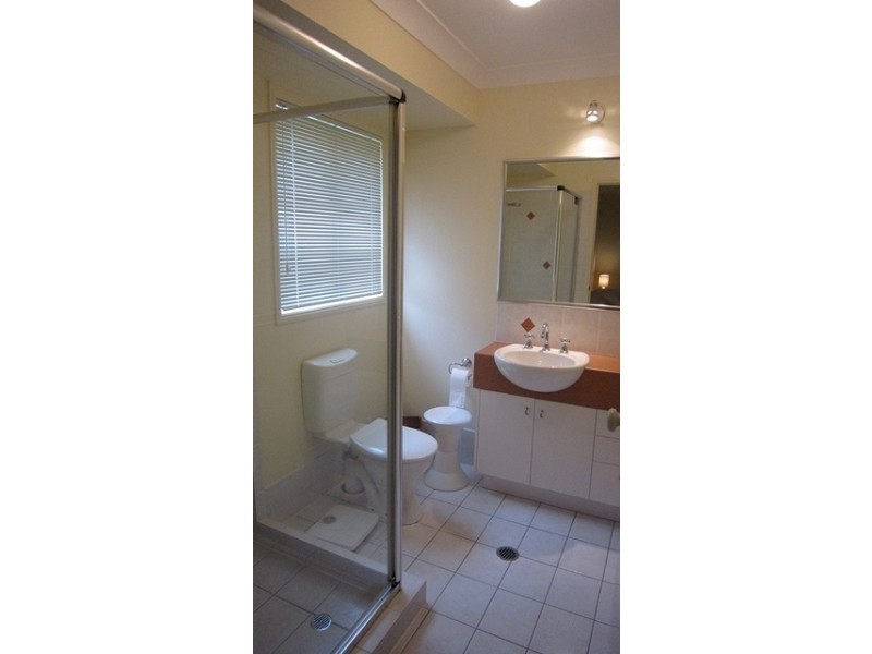 9 Allard Close, Bellbowrie QLD 4070