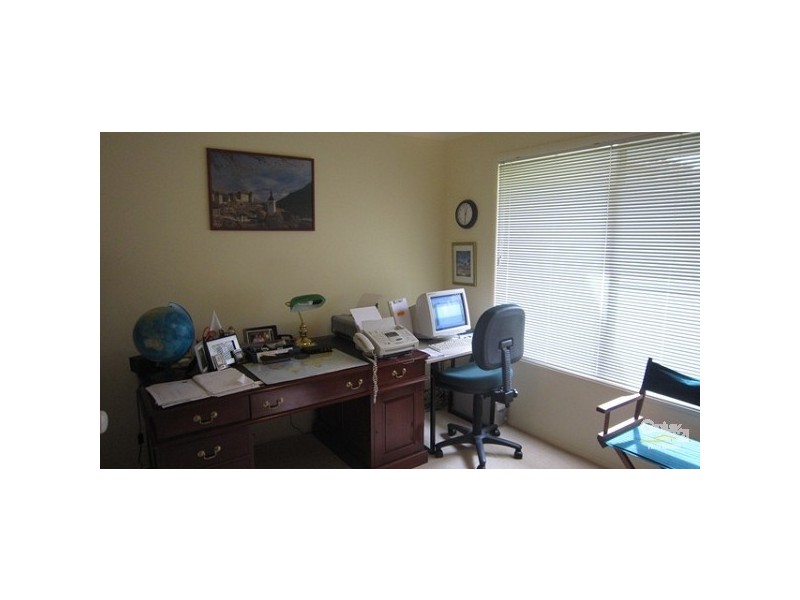 9 Allard Close, Bellbowrie QLD 4070