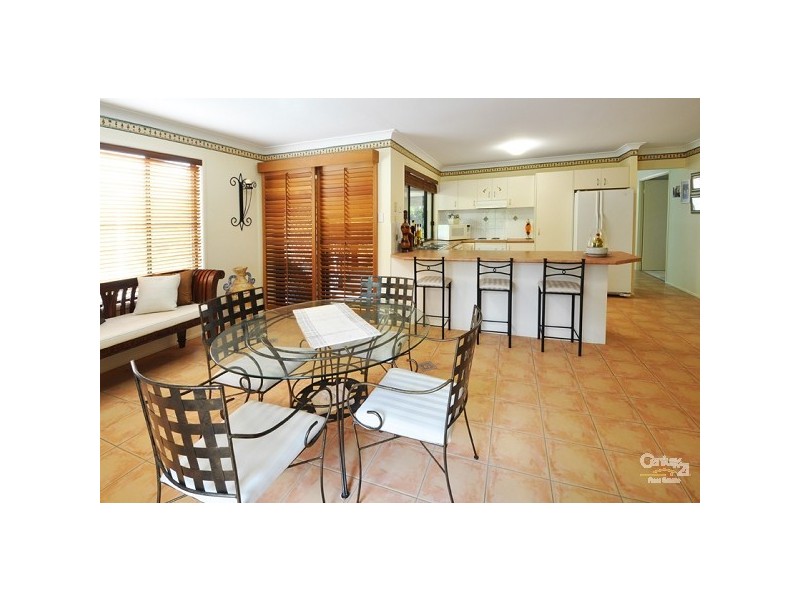 8 Jabiru Place, Bellbowrie QLD 4070