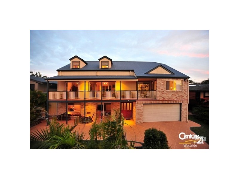 25 Moorfields Street, Fig Tree Pocket QLD 4069