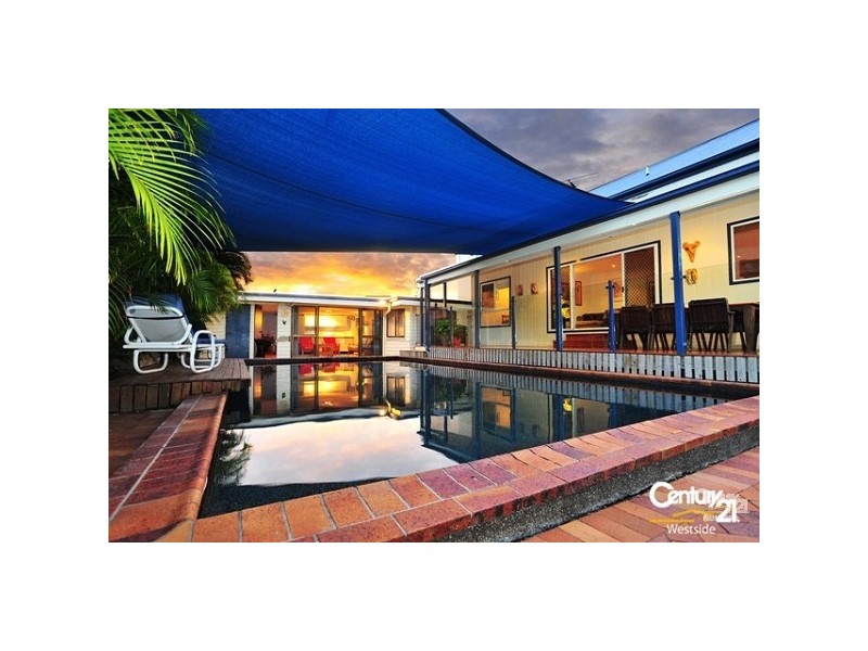 25 Moorfields Street, Fig Tree Pocket QLD 4069