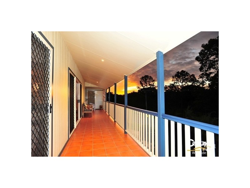 25 Moorfields Street, Fig Tree Pocket QLD 4069