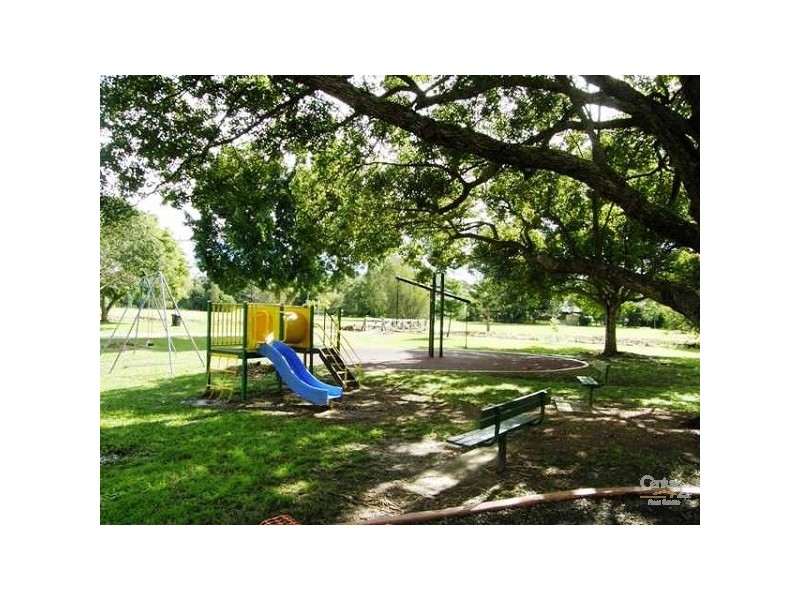 19 Moorfields Street, Fig Tree Pocket QLD 4069