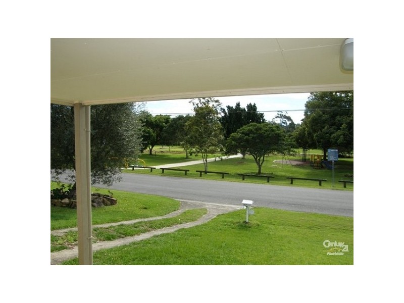 19 Moorfields Street, Fig Tree Pocket QLD 4069