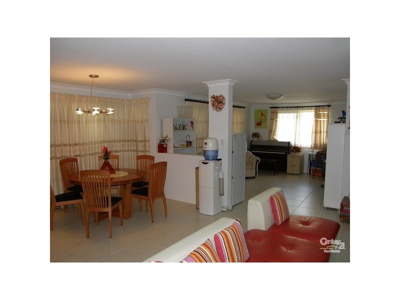 53 Joseph Avenue, Moggill QLD 4070