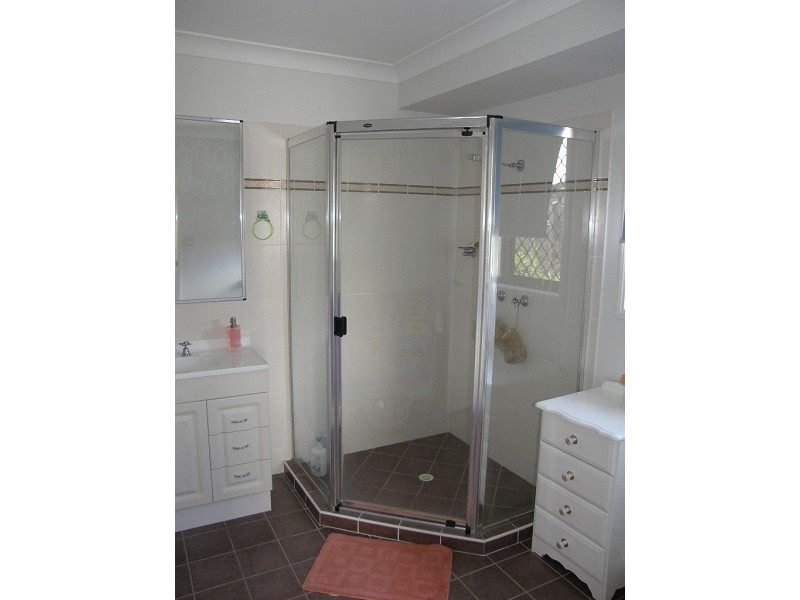 53 Joseph Avenue, Moggill QLD 4070