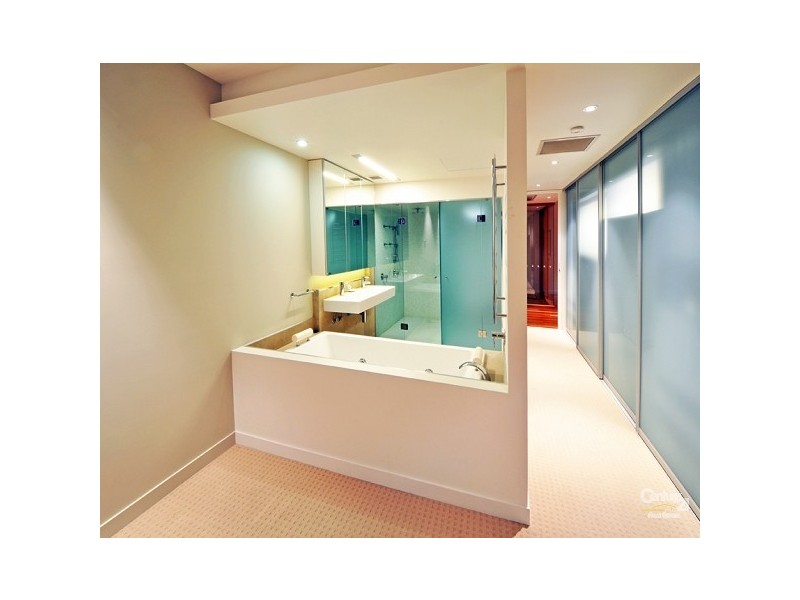 3/33 Ellis Street, Kangaroo Point QLD 4169