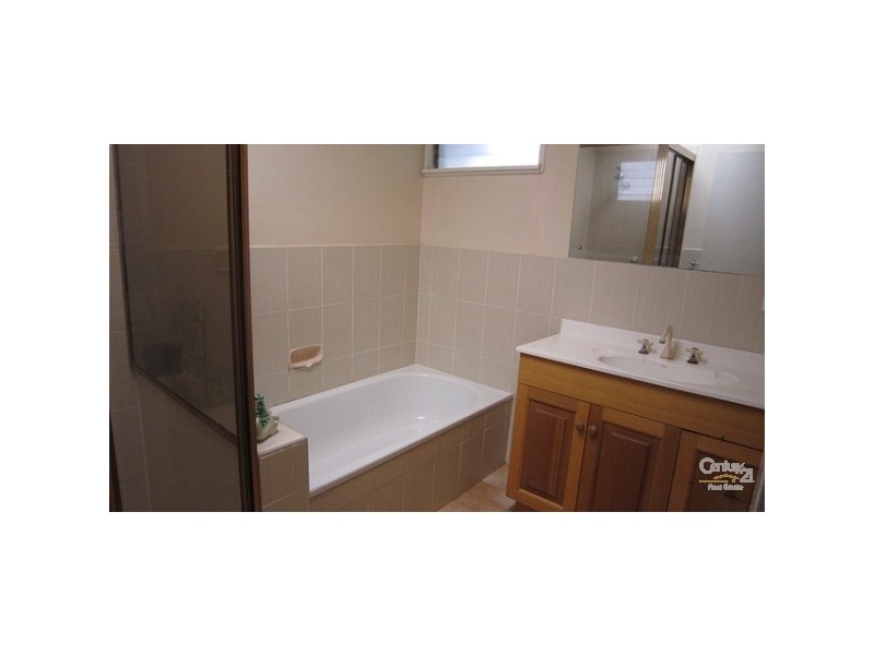 23 Lather Road, Bellbowrie QLD 4070