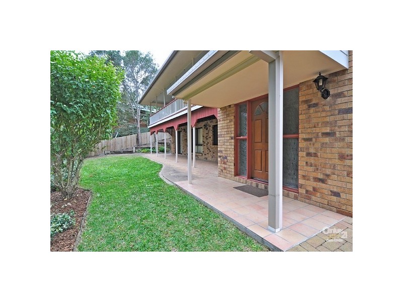 5 Fleming Road, Chapel Hill QLD 4069