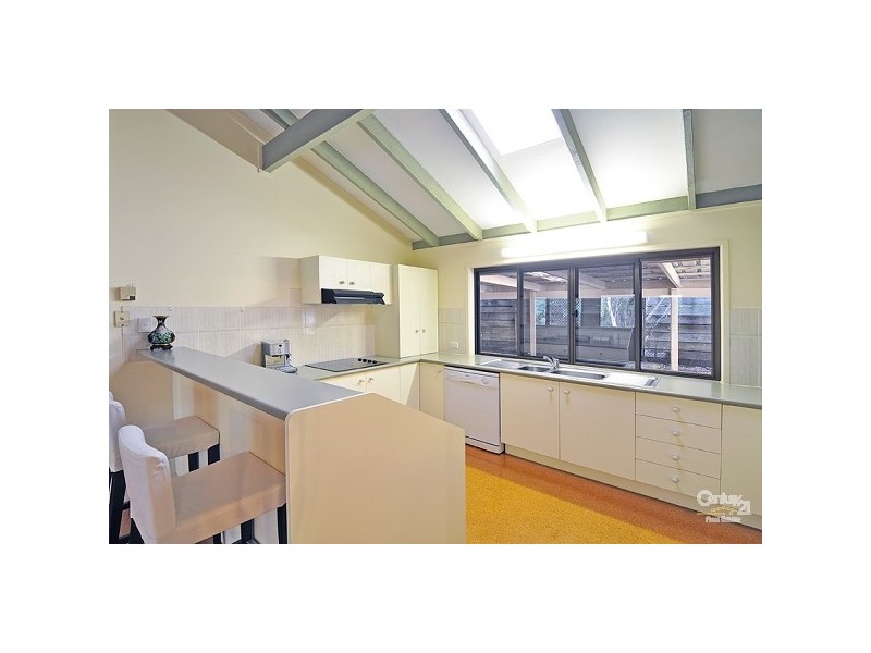 5 Fleming Road, Chapel Hill QLD 4069