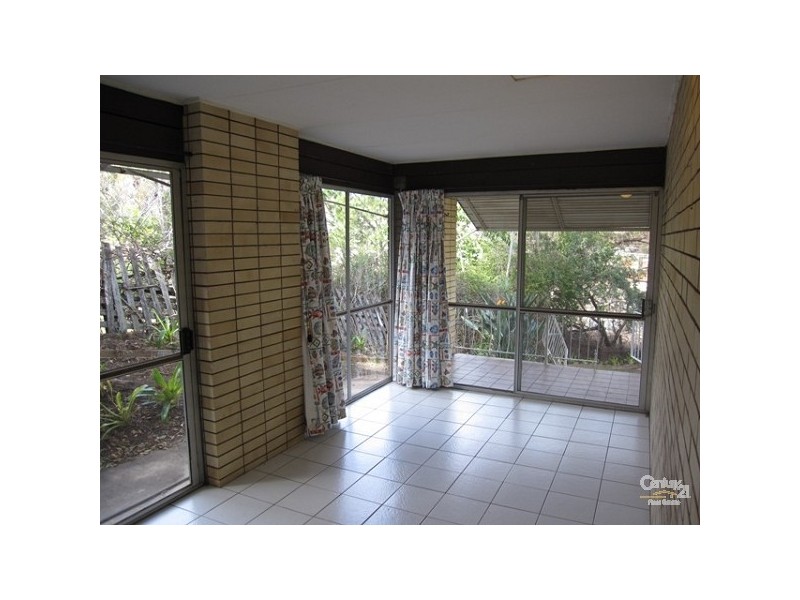 689 Moggill Road, Chapel Hill QLD 4069