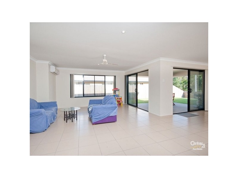 11 Eucalypt Place, Anstead QLD 4070