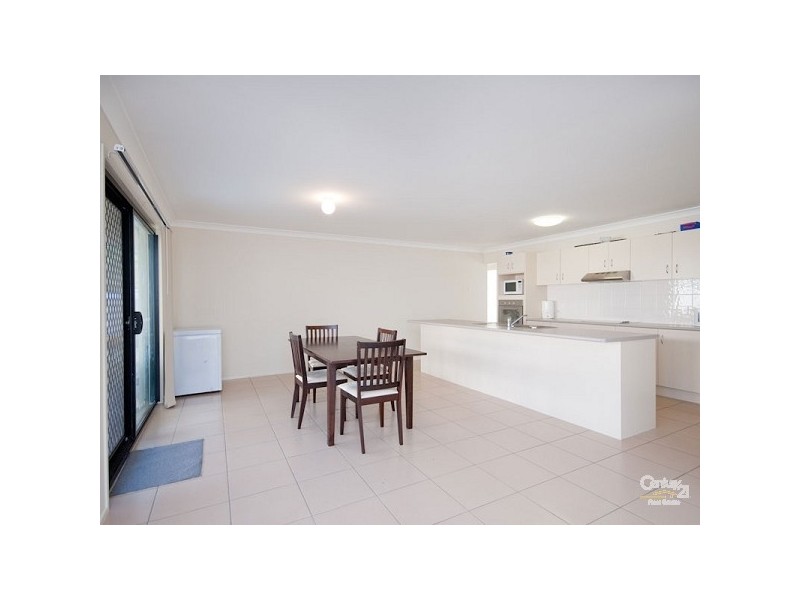 11 Eucalypt Place, Anstead QLD 4070