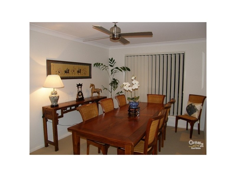 11 Grange Place, Moggill QLD 4070