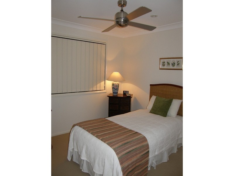 11 Grange Place, Moggill QLD 4070