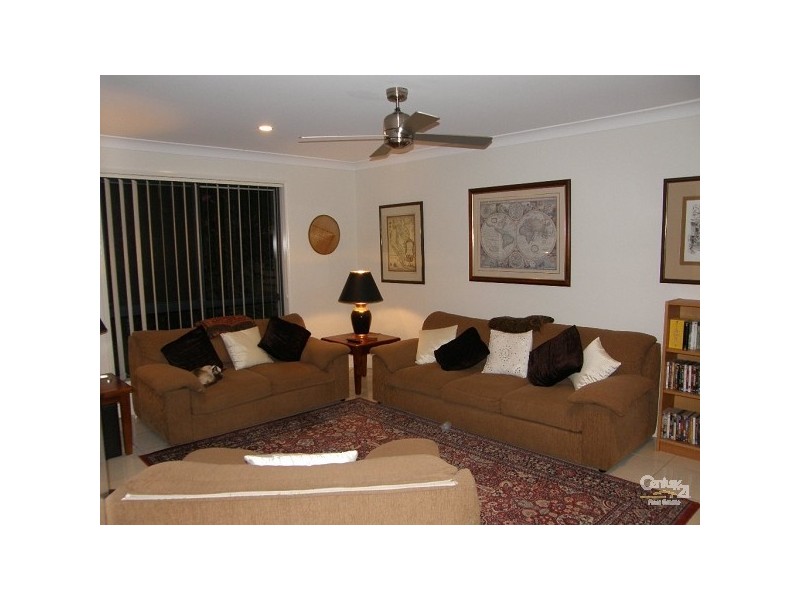 11 Grange Place, Moggill QLD 4070