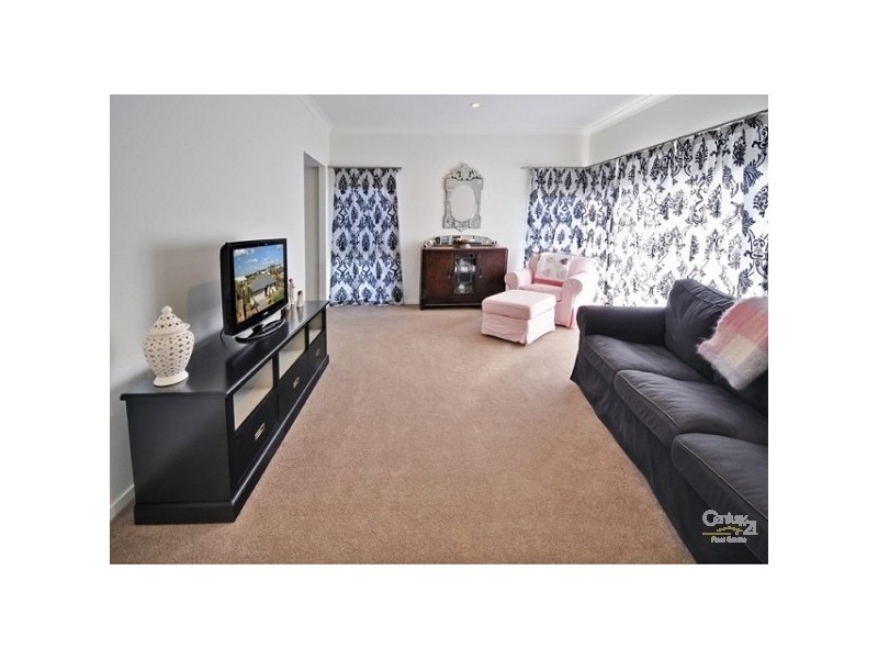 40 Silky Oak Avenue, Moggill QLD 4070