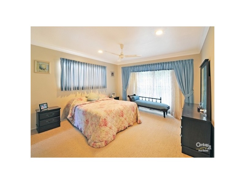 12 Willowbrook Street, Kenmore Hills QLD 4069