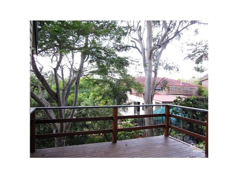 31 Chapel Hill Road, Chapel Hill QLD 4069