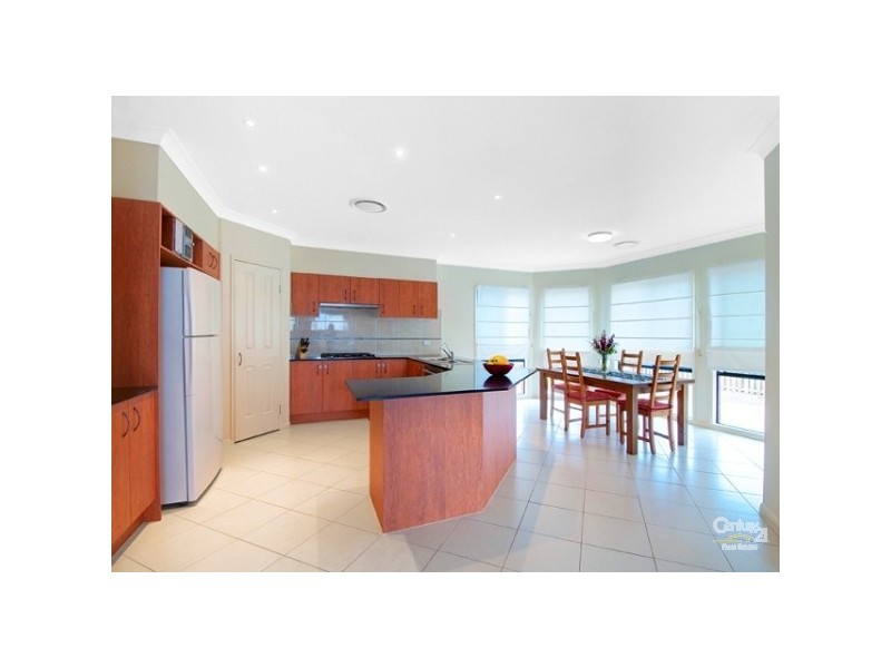 1 Hendos Place, Moggill QLD 4070