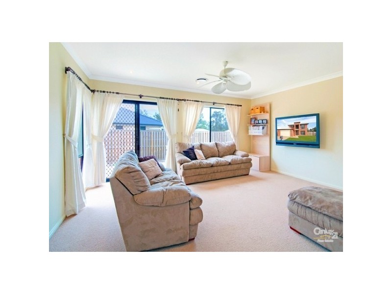 1 Hendos Place, Moggill QLD 4070
