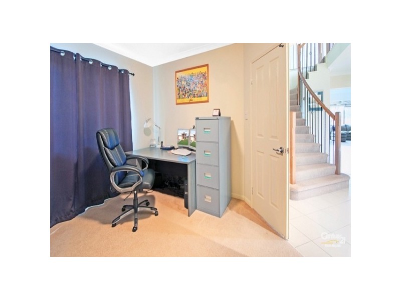 1 Hendos Place, Moggill QLD 4070