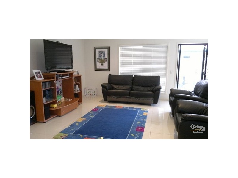 5 Regency Crescent, Moggill QLD 4070