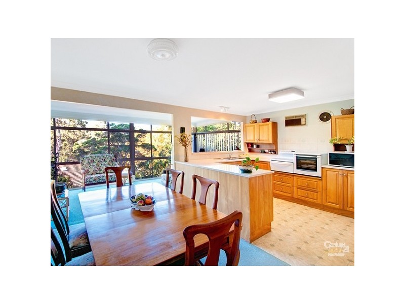 121 Burbong Street, Chapel Hill QLD 4069