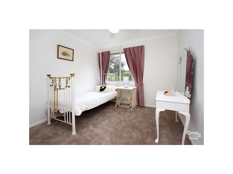 28 Pioneer Crescent, Bellbowrie QLD 4070