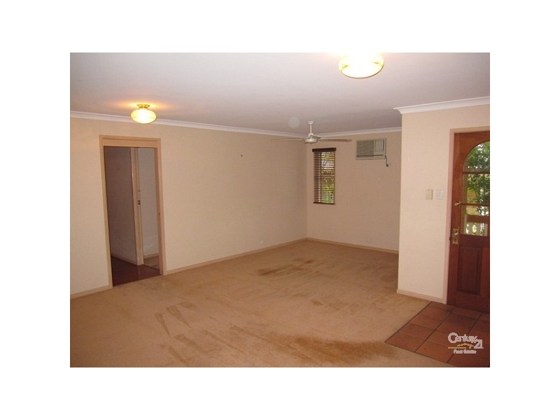 6 Meagan Street, Kenmore QLD 4069