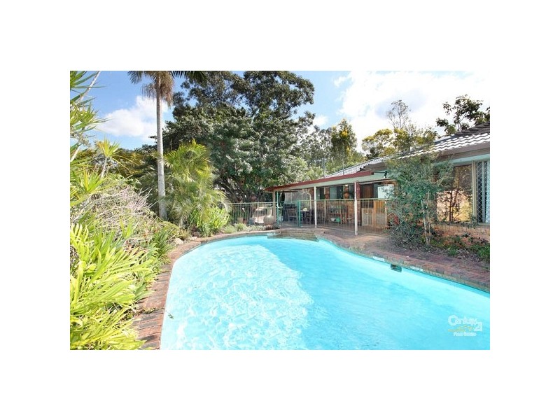 2 Lowan Street, Bellbowrie QLD 4070