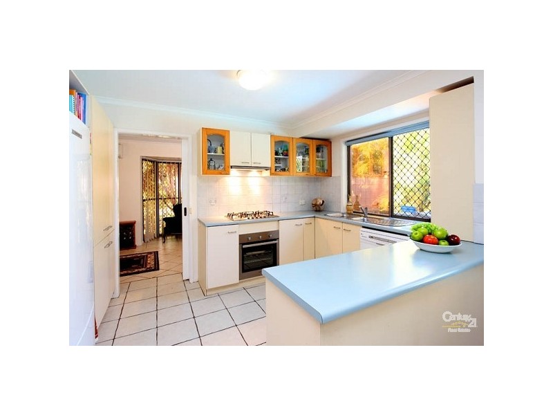 2 Lowan Street, Bellbowrie QLD 4070