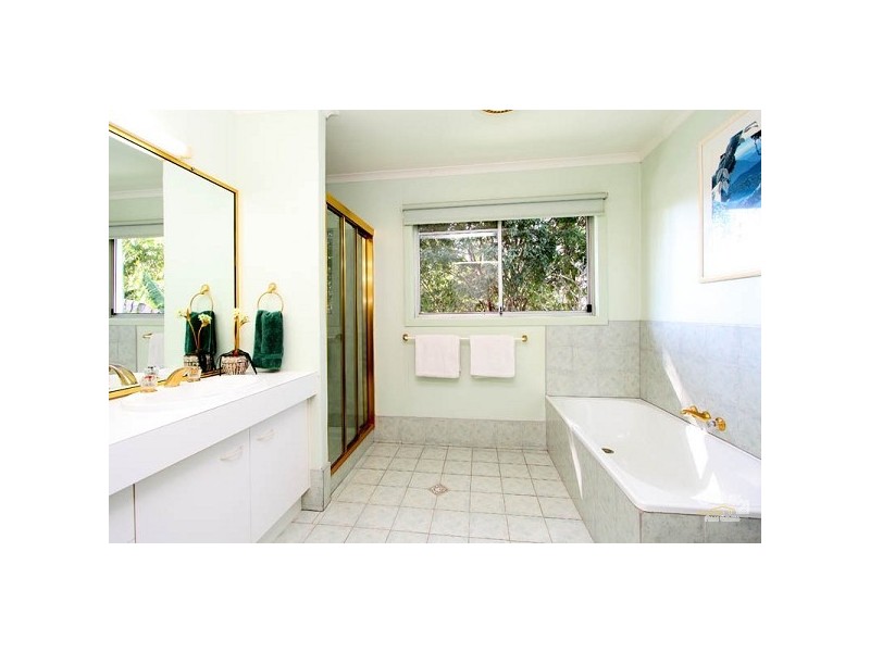 35 Norman Street, Fig Tree Pocket QLD 4069