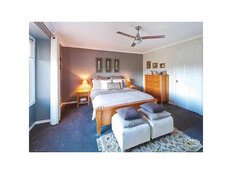 50 Drysdale Crescent, Brookfield QLD 4069