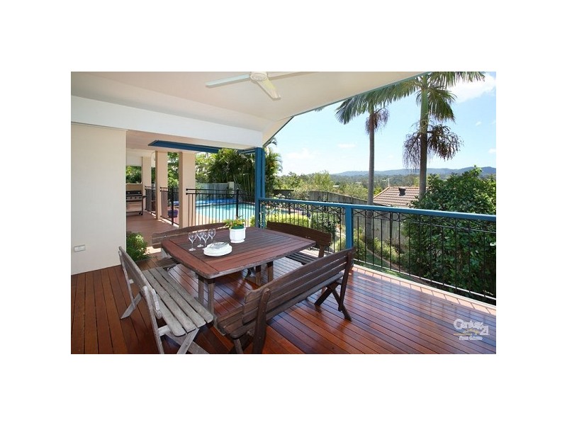 27 McConnell Crescent, Brookfield QLD 4069