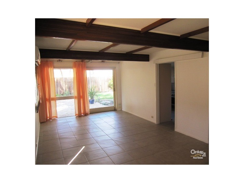 16 Havard Street, Kenmore QLD 4069