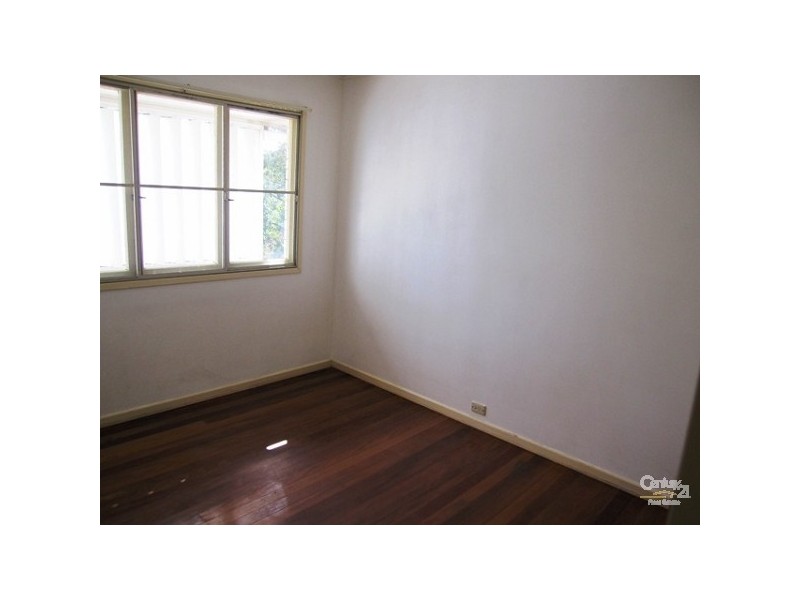 16 Havard Street, Kenmore QLD 4069