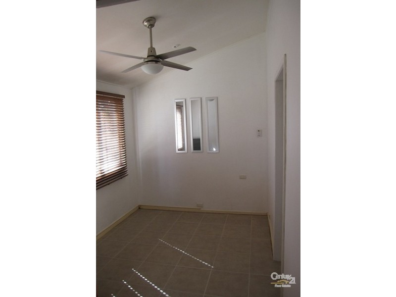 16 Havard Street, Kenmore QLD 4069