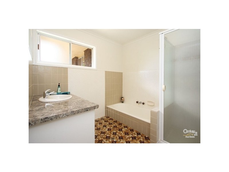 10 Kanooka Street, Bellbowrie QLD 4070