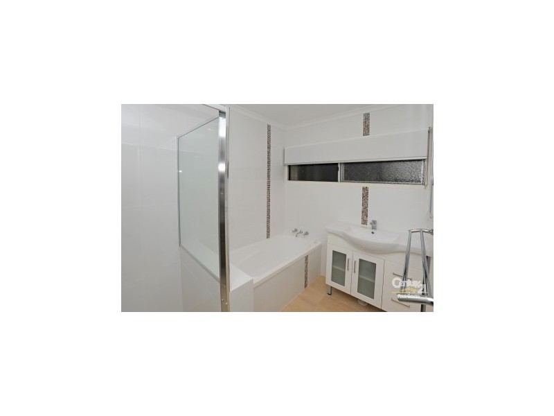 5 Canongate Street, Kenmore QLD 4069