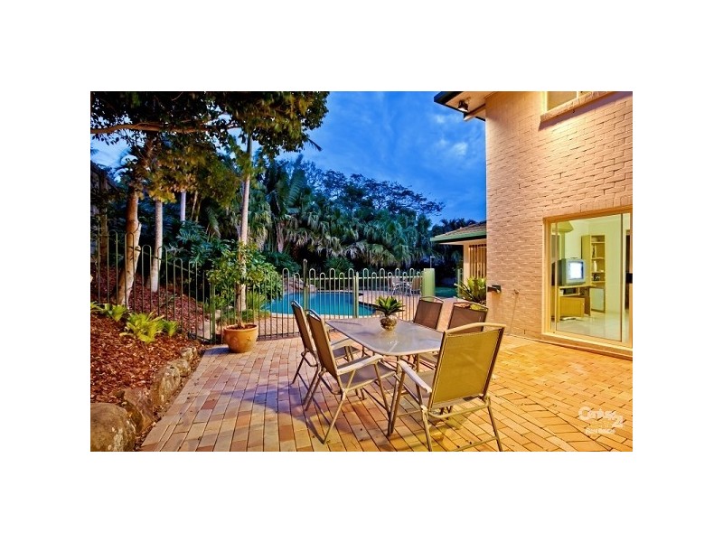 23 Drysdale Crescent, Brookfield QLD 4069
