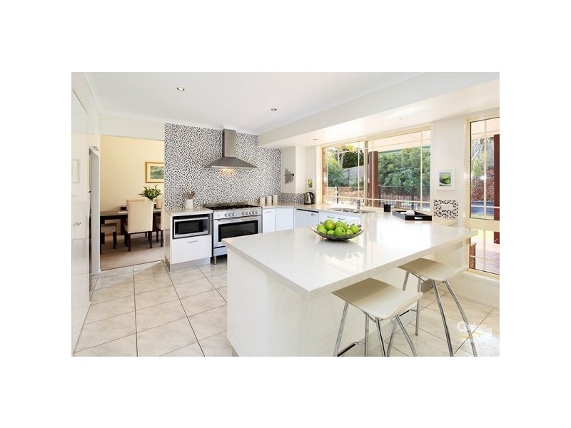 24 Drysdale Crescent, Brookfield QLD 4069