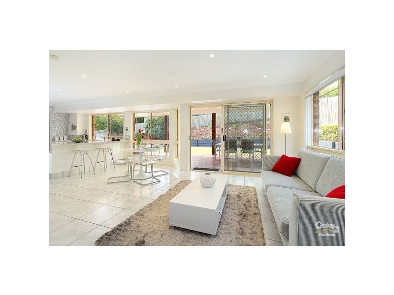 24 Drysdale Crescent, Brookfield QLD 4069