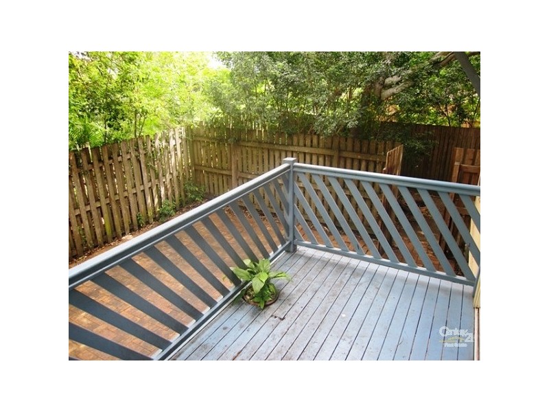 3/49 Bellevue Terrace, St Lucia QLD 4067