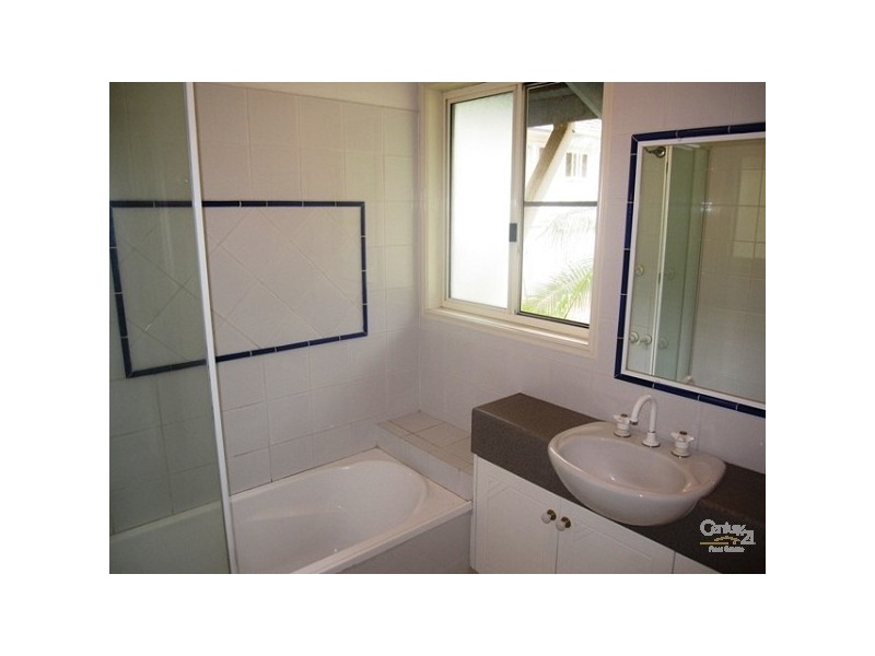 3/49 Bellevue Terrace, St Lucia QLD 4067