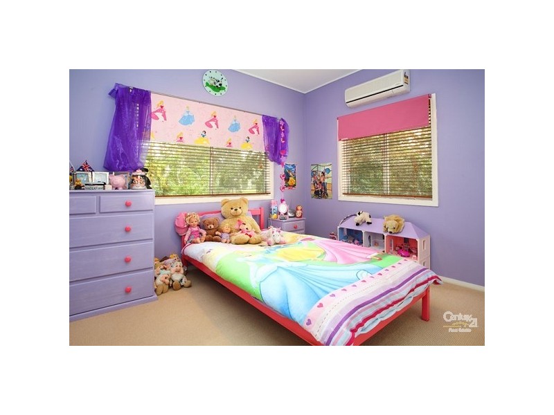 3 Dolman Road, Anstead QLD 4070